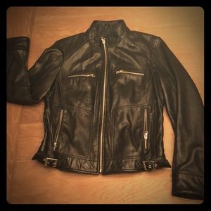 Genuine leather fitted leather jacket